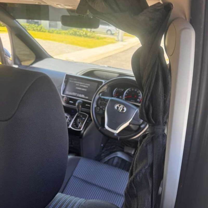 Toyota Voxy 2017 Website Product Image (10)