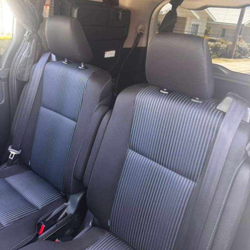 Toyota Voxy 2017 Website Product Image (12)