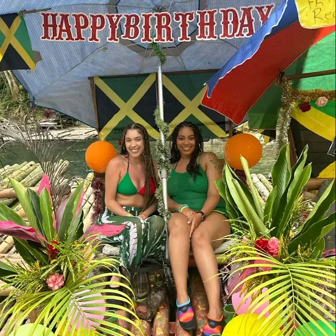 VIP Jamaica Tour Bamboo Rafting Tour with Friends