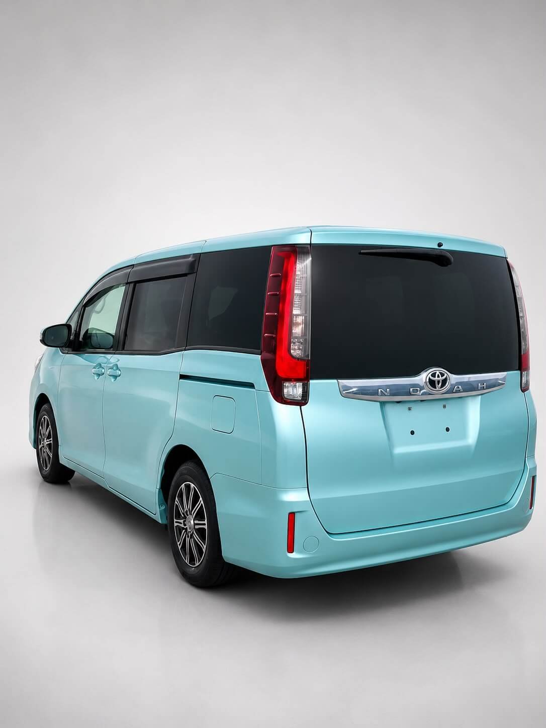 2016 toyota Noah